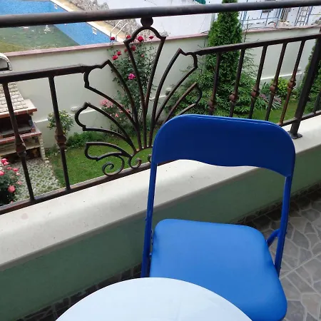 а. б. в. בית הארחה נסבר